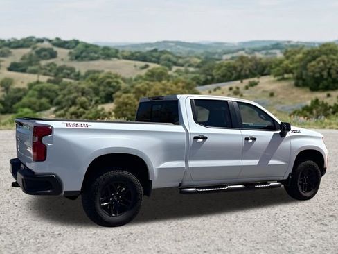 Used 2025 Chevrolet Silverado 1500 LT Trail Boss w/ Convenience Package II AWD/4WD image 11