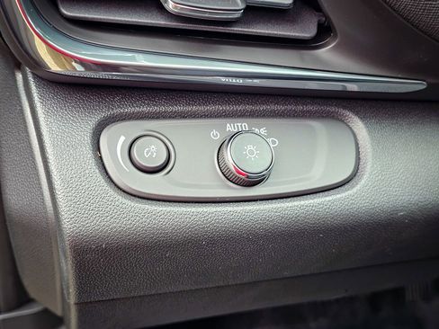 New 2026 Buick Envista Preferred image 14