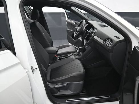 Used 2024 Volkswagen Tiguan SE R-Line w/ MDO Package, Two-Row AWD/4WD image 35