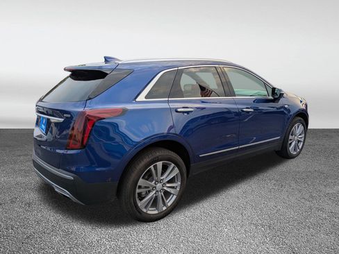 Used 2023 Cadillac XT5 Premium Luxury w/ LPO, Floor Liner Package FWD image 26
