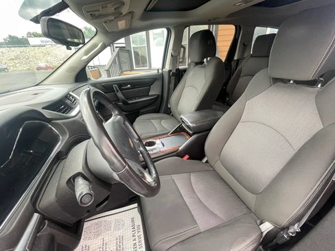 Used 2014 Chevrolet Traverse LT w/ All-Star Edition AWD/4WD image 20