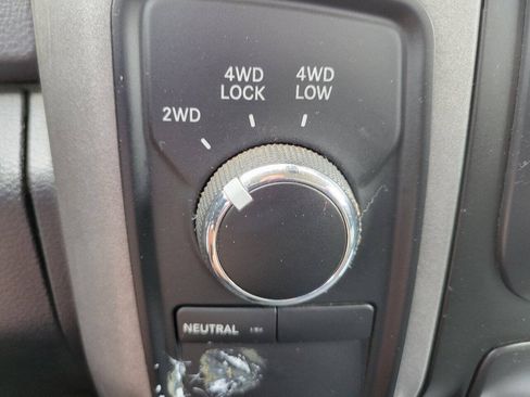 Used 2017 RAM 3500 Tradesman w/ Chrome Appearance Group AWD/4WD image 12
