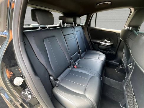 Used 2023 Mercedes-Benz GLA 250 w/ Premium Package image 23