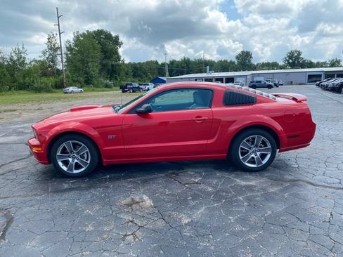 Used 2008 Ford Mustang GT Premium RWD image 3