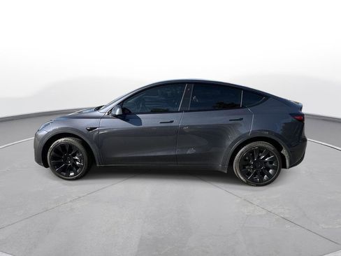 Used 2023 Tesla Model Y Long Range image 9
