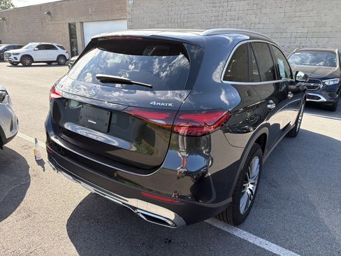 Used 2026 Mercedes-Benz GLC 300 4MATIC image 7