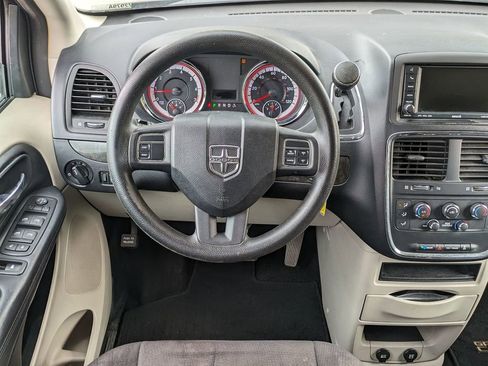 Used 2011 Dodge Grand Caravan Mainstreet w/ PWR Convenience Group image 14