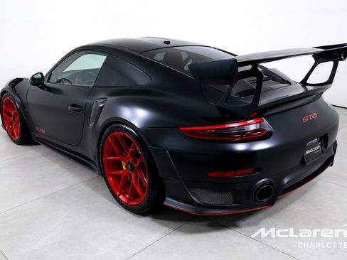 Used 2018 Porsche 911 GT2 RS RWD image 6
