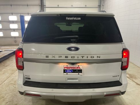 Used 2024 Ford Expedition Max XLT AWD/4WD image 17