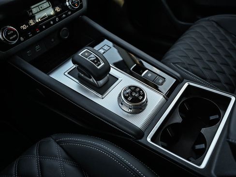 New 2025 Mitsubishi Outlander SEL image 26