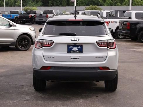 Used 2025 Jeep Compass Limited AWD/4WD image 6