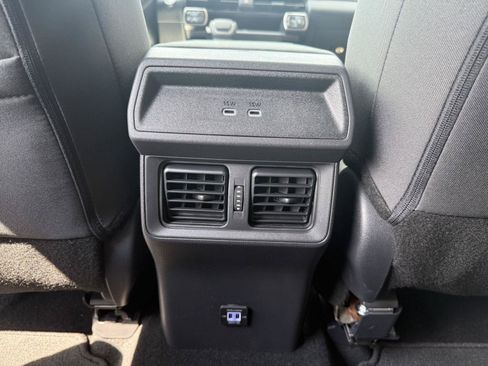 Used 2026 Toyota RAV4 SE w/ Convenience Package FWD image 20