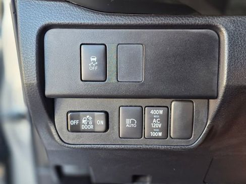 Used 2023 Toyota Tacoma TRD Off-Road image 36