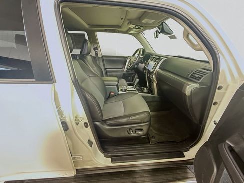 Used 2023 Toyota 4Runner SR5 Premium w/ Moonroof Package AWD/4WD image 25