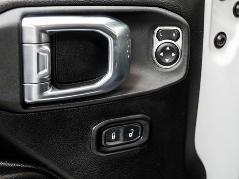 Used 2022 Jeep Wrangler Unlimited Rubicon image 47