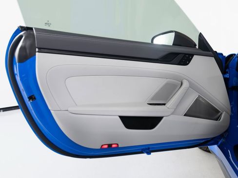 Certified 2024 Porsche 911 Carrera GTS image 13