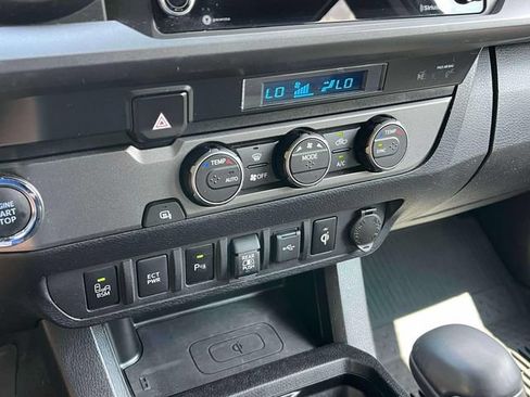 Used 2021 Toyota Tacoma 2WD Double Cab image 32