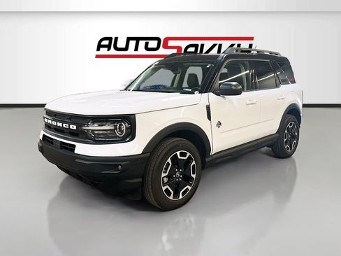 Used 2024 Ford Bronco Sport Outer Banks w/ Tech Package AWD/4WD image 3