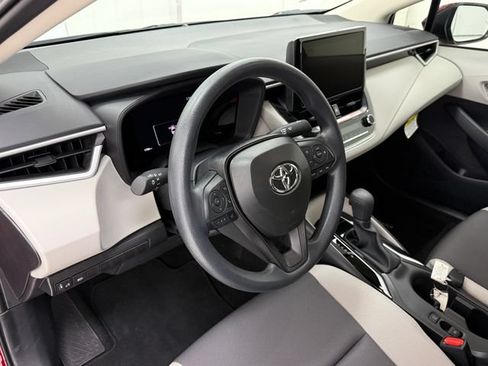 Used 2026 Toyota Corolla LE FWD image 7