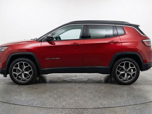 Used 2025 Jeep Compass Limited AWD/4WD image 5