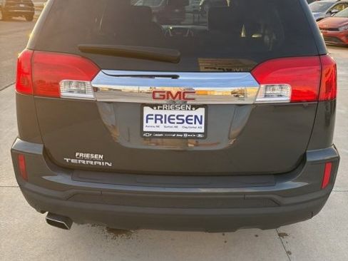 Used 2017 GMC Terrain SLE image 6