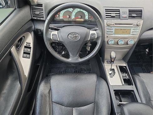 Used 2007 Toyota Camry XLE image 14