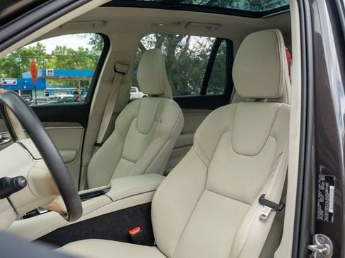 Used 2024 Volvo XC90 T8 Plus w/ Protection Package Premier AWD/4WD image 20