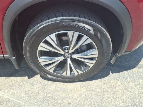 Used 2021 Nissan Rogue SV w/ Premium Package AWD/4WD image 9