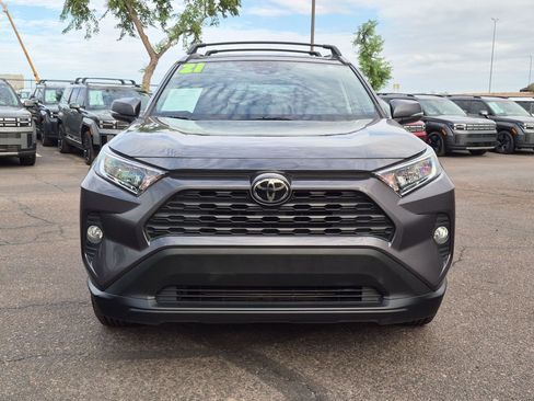 Used 2021 Toyota RAV4 XLE w/ Carpet Mat Package (TMS) FWD image 2