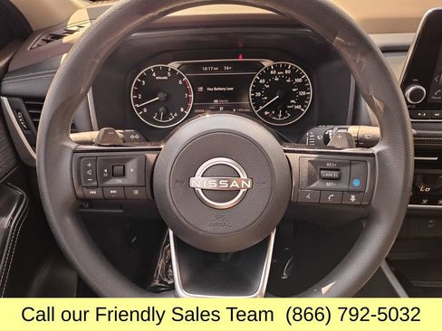 Used 2023 Nissan Rogue SV AWD/4WD image 16