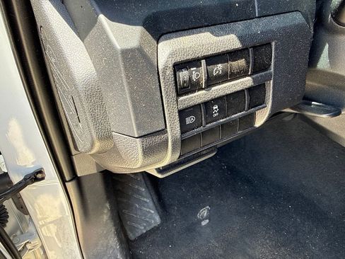 Used 2024 Toyota Tacoma SR RWD image 19