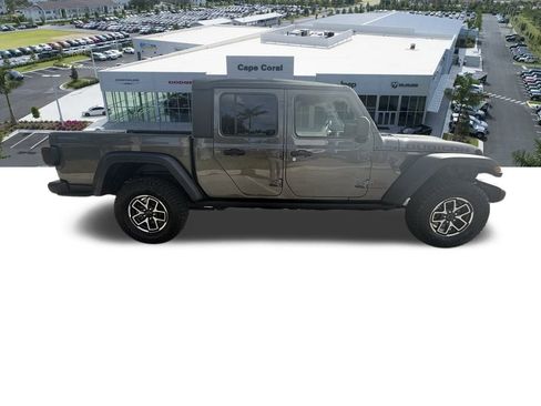 Certified 2025 Jeep Gladiator Rubicon w/ Safety Group image 4