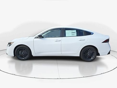 New 2026 Nissan Sentra SV w/ SV Convenience Package FWD image 5