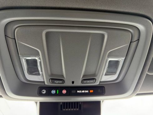 Certified 2025 GMC Sierra 1500 Elevation image 27