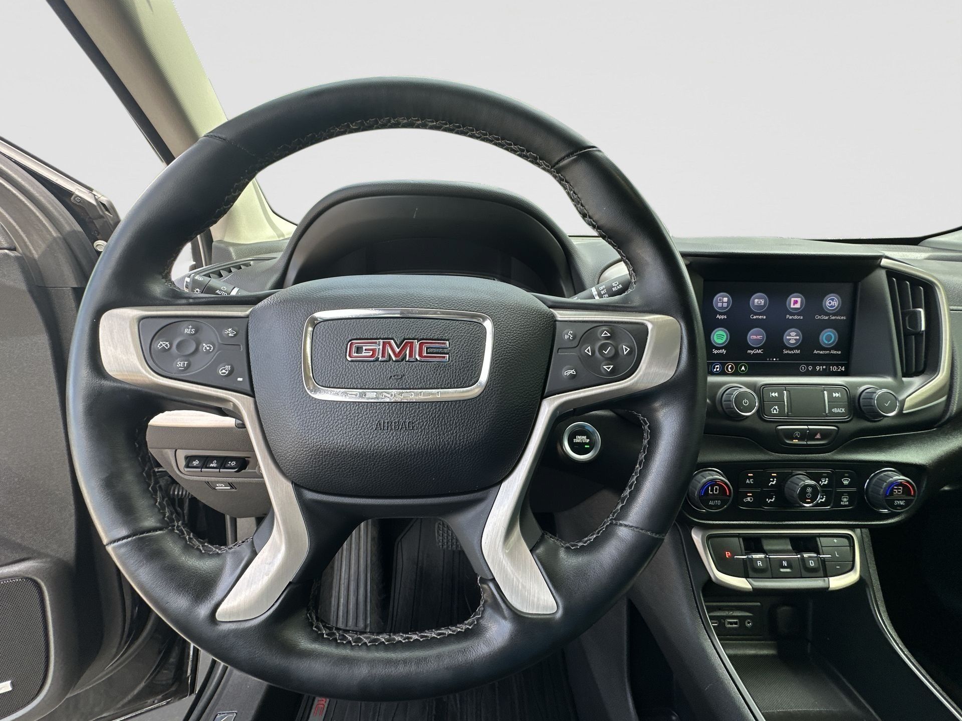 Certified 2024 GMC Terrain Denali w/ Denali Premium Package AWD/4WD image 11