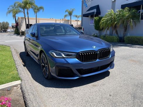 Used 2022 BMW 530e w/ Executive Package RWD image 3