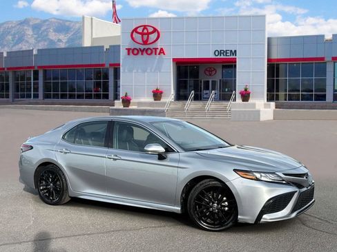 Used 2024 Toyota Camry XSE FWD image 1