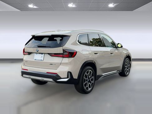 Certified 2026 BMW X1 xDrive28i AWD/4WD image 9