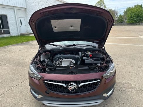 Used 2018 Buick Regal Essence w/ Driver Confidence Package #1 AWD/4WD image 24