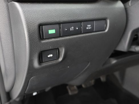Used 2024 Nissan Sentra SV FWD image 38
