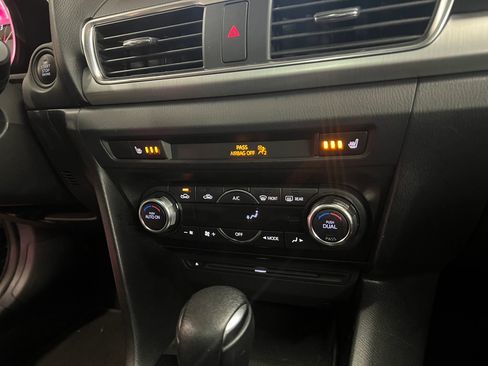 Used 2015 MAZDA MAZDA3 s Grand Touring FWD image 19