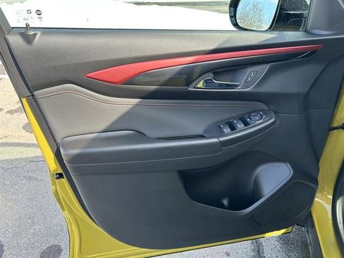 Used 2025 Chevrolet TrailBlazer RS w/ Driver Confidence Package image 30