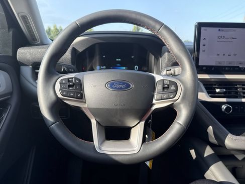 New 2026 Ford Explorer Active RWD image 16