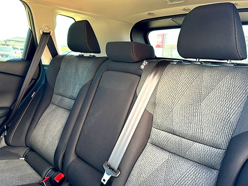 Certified 2025 Nissan Rogue SV image 19