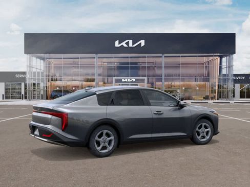 New 2025 Kia K4 LXS image 6