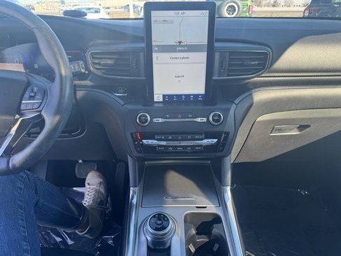 Certified 2020 Ford Explorer ST w/ ST Street Pack image 17