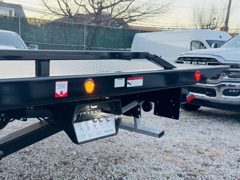 Used 2025 RAM 5500 Tradesman image 5