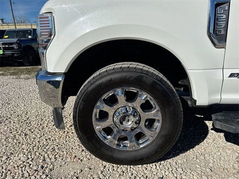 Certified 2021 Ford F250 Lariat w/ Lariat Ultimate Package image 23