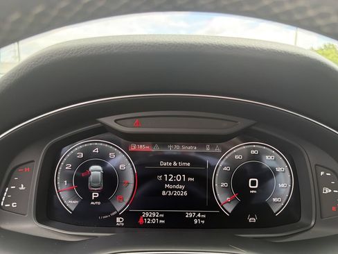 Used 2023 Audi Q8 Premium w/ Convenience Package AWD/4WD image 24