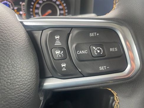Used 2024 Jeep Wrangler Unlimited Sahara w/ Safety Group AWD/4WD image 21